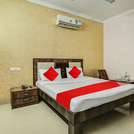 Hotel O Royal Mohali Eksteriør billede