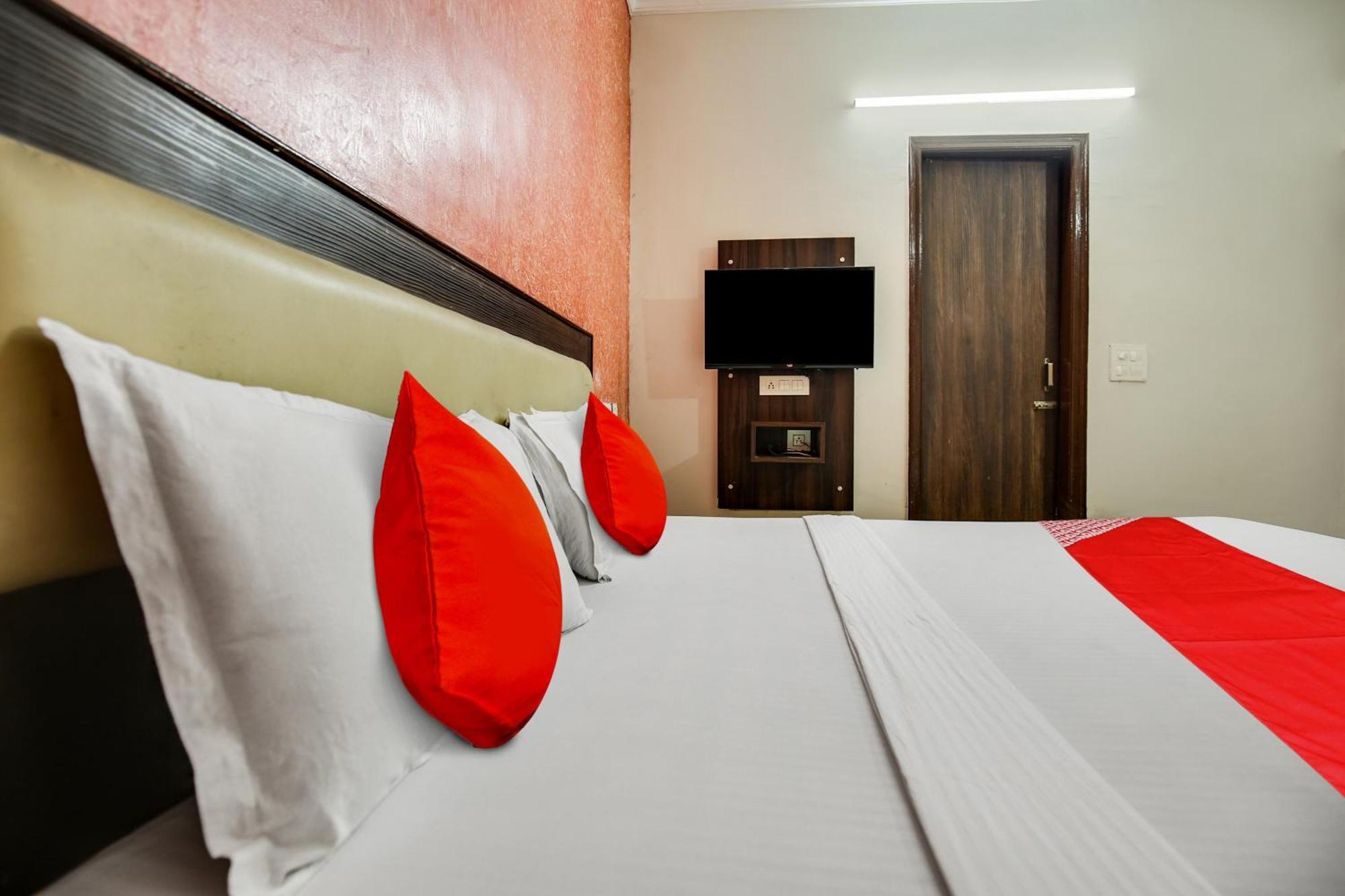 Hotel O Royal Mohali Eksteriør billede