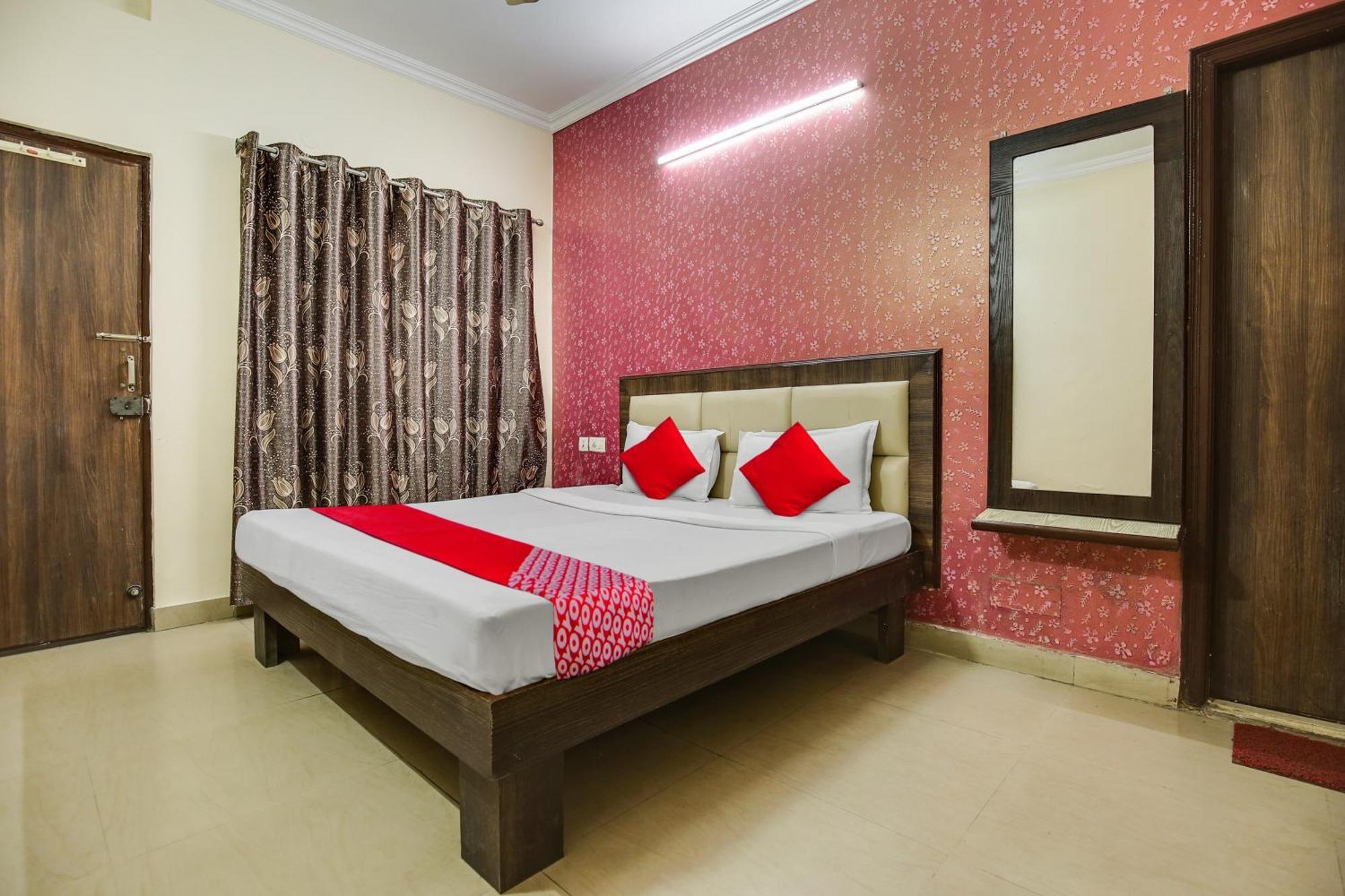 Hotel O Royal Mohali Eksteriør billede